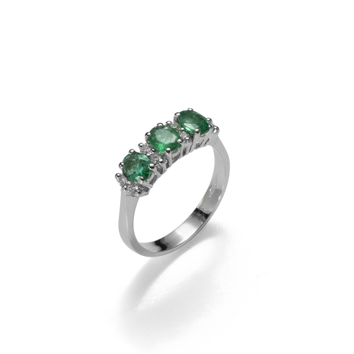 Classic 18kt White Gold Trilogy Emerald Ring