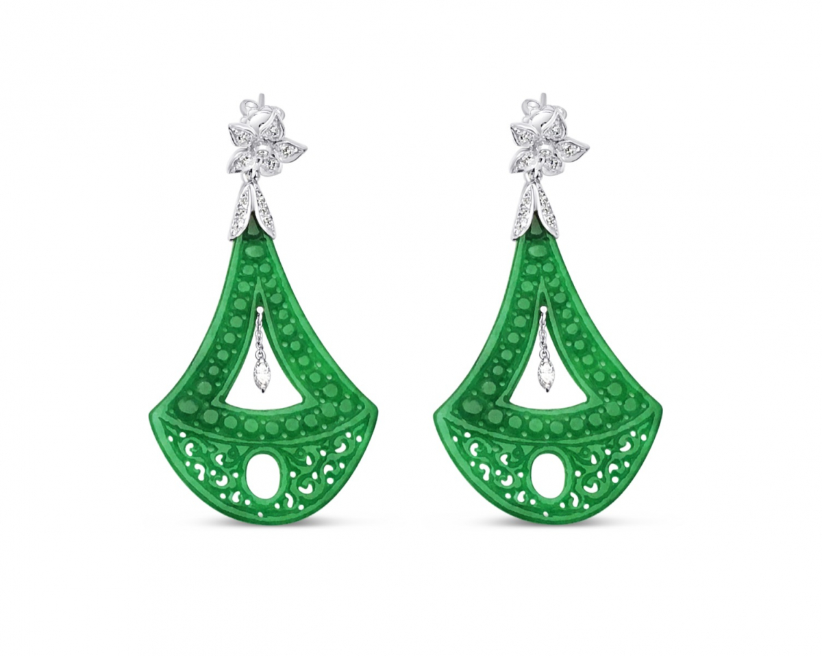 Green Jade Chandelier Earrings with Diamonds in 18 K White Gold
