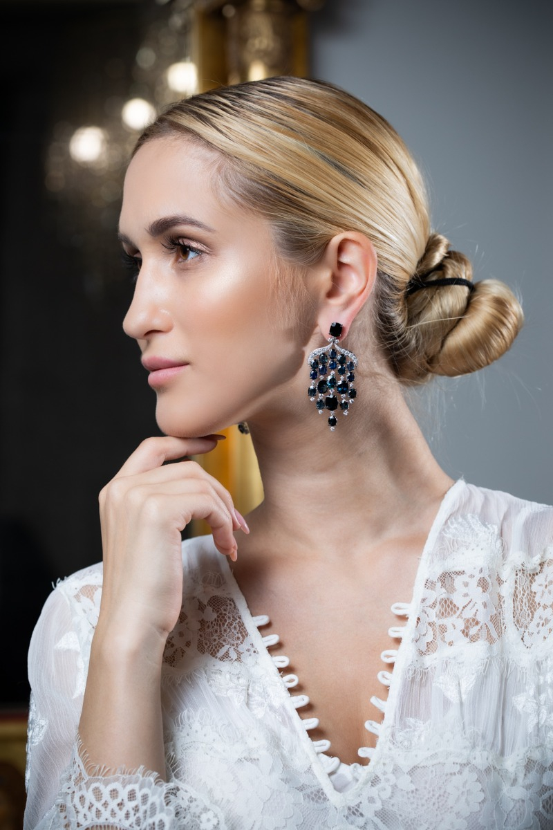 18K White Gold Sapphire Chandelier Earrings
