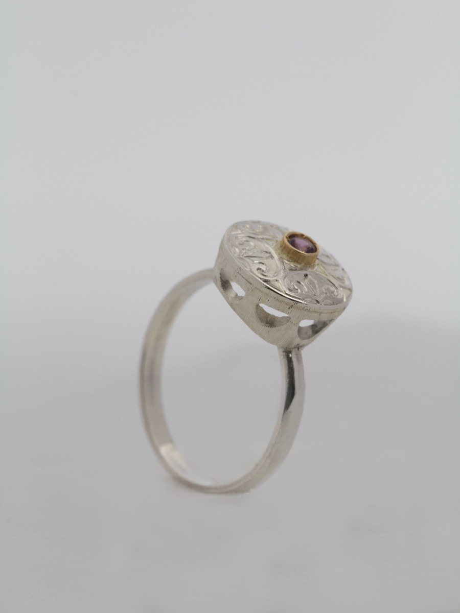 Iris Ring - Rhodolite Ring in Engraved 925 Silver